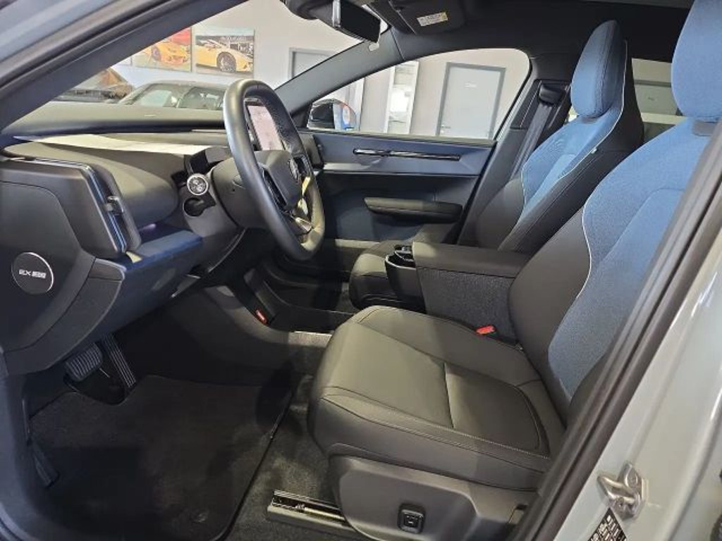 Volvo EX30