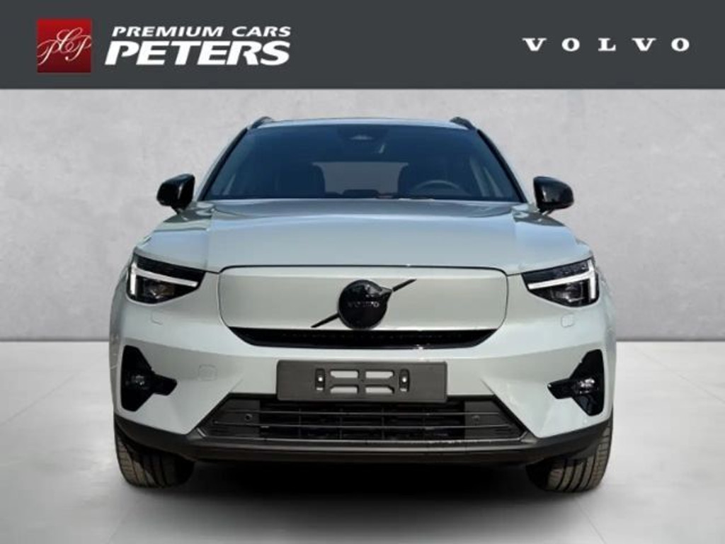 Volvo EX40
