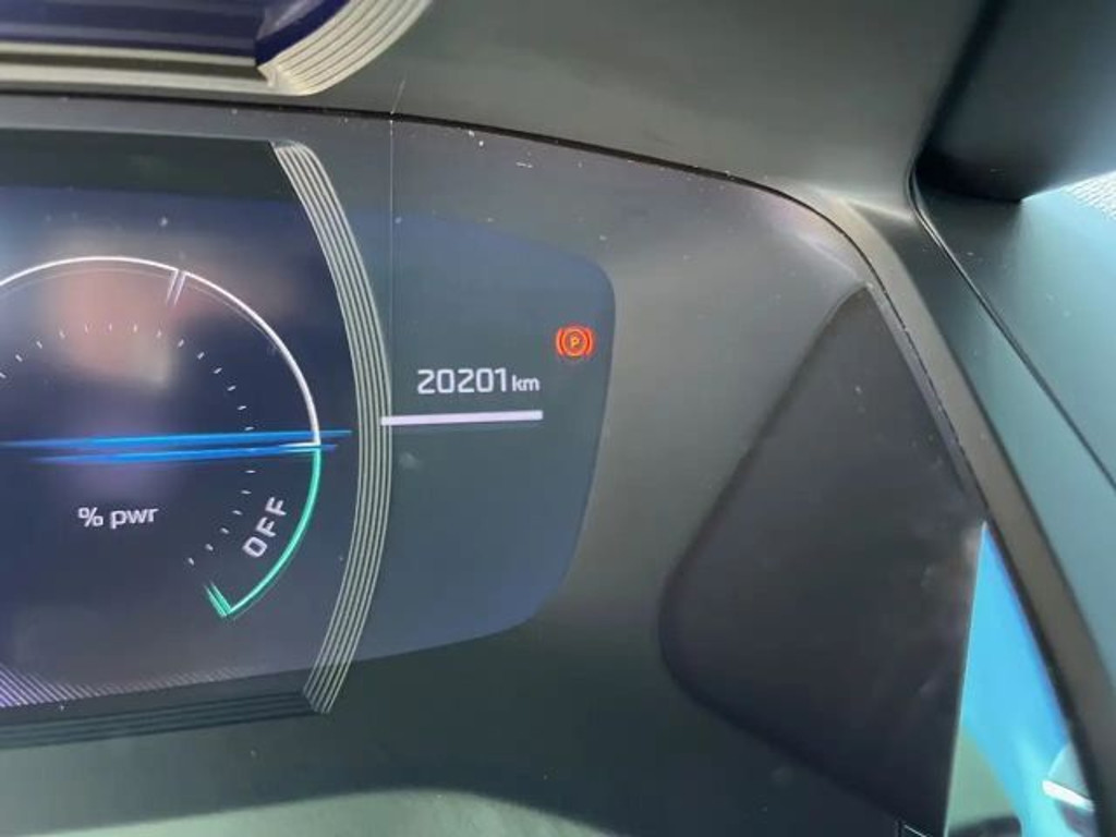 Peugeot e-2008