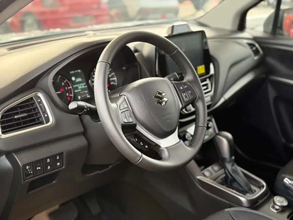 Suzuki S-Cross