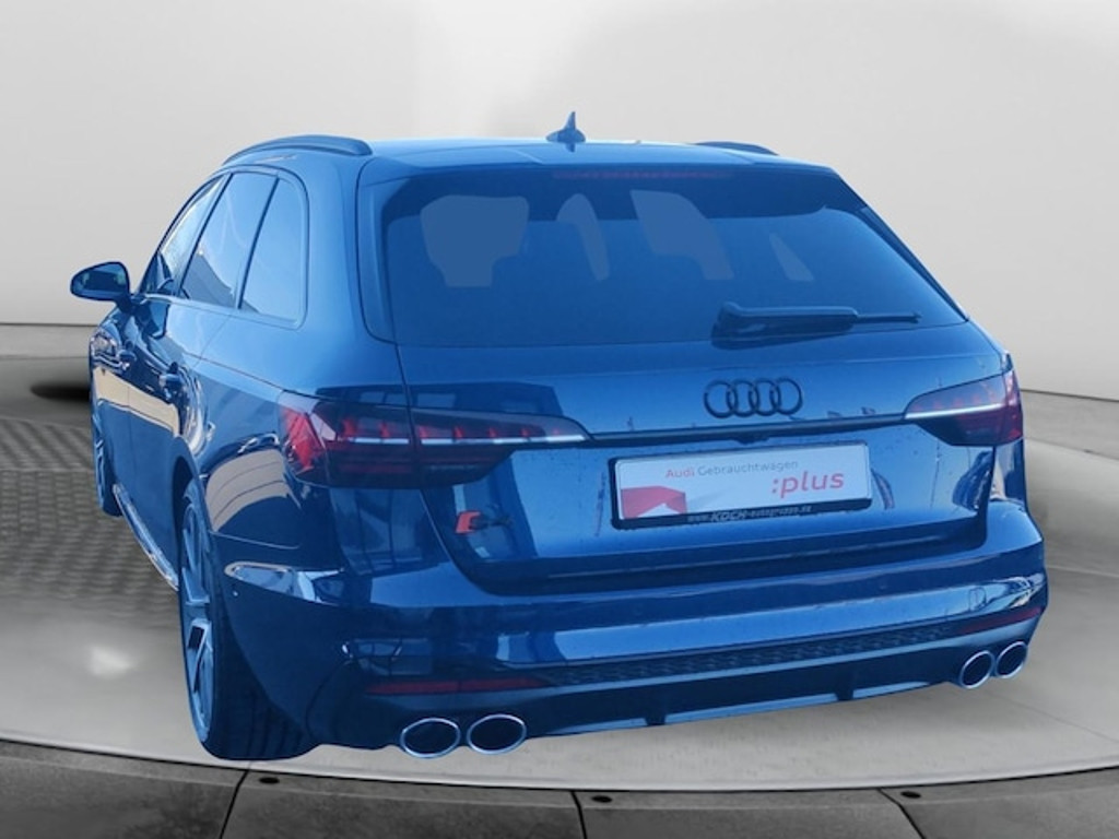 Audi S4