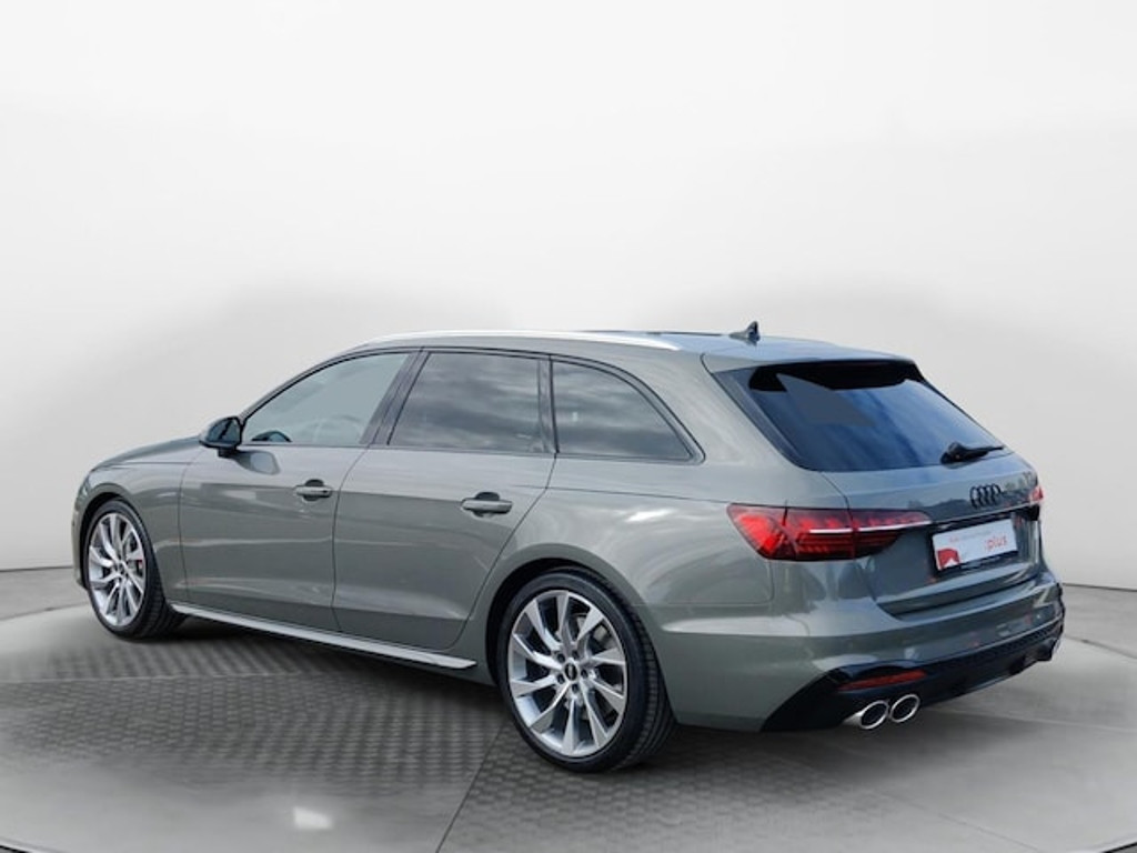 Audi S4