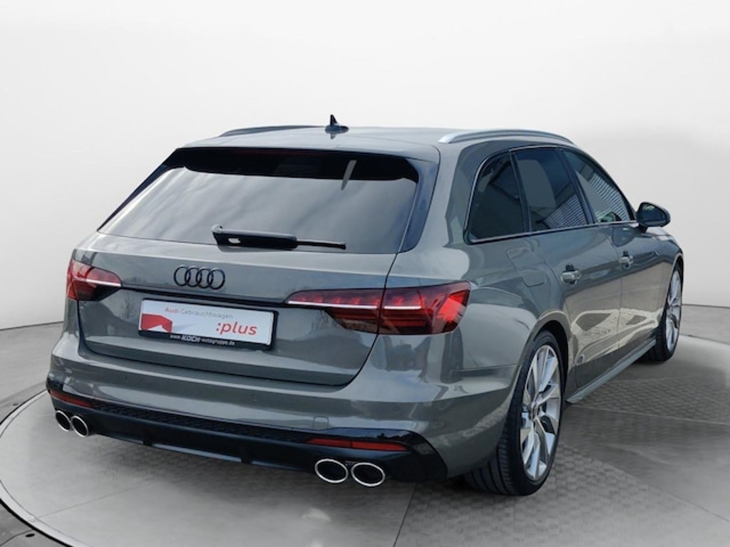 Audi S4
