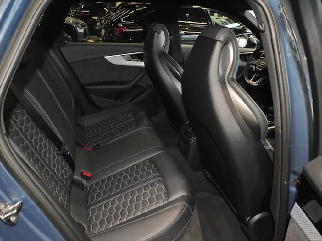 Audi RS4