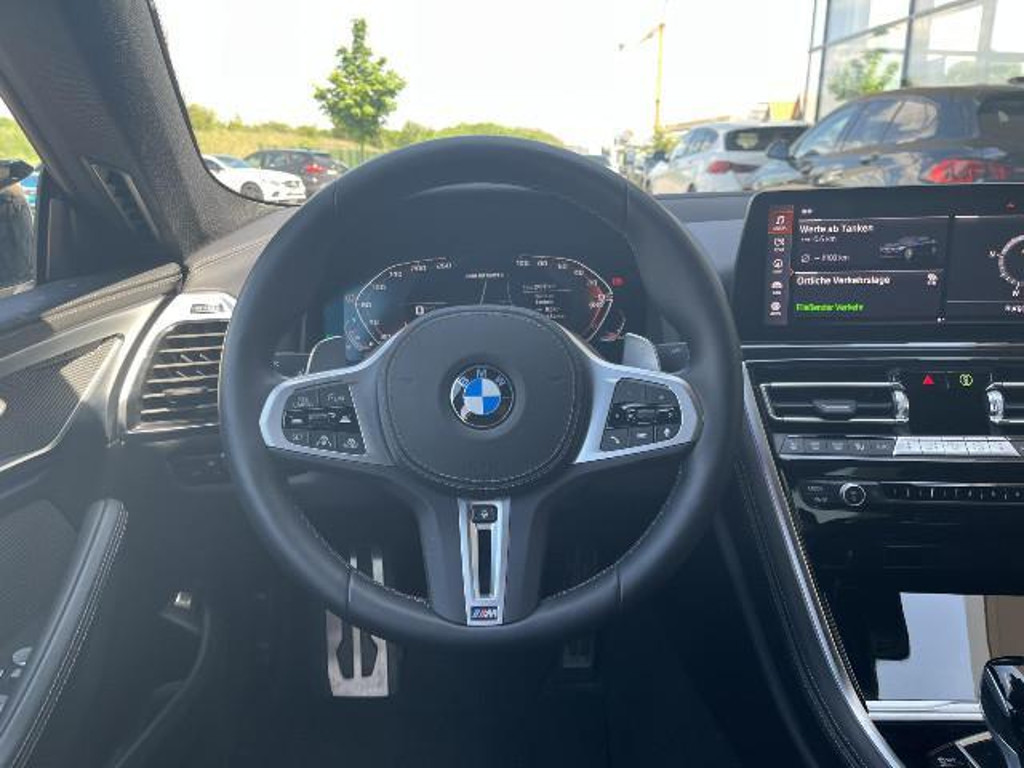 BMW M850