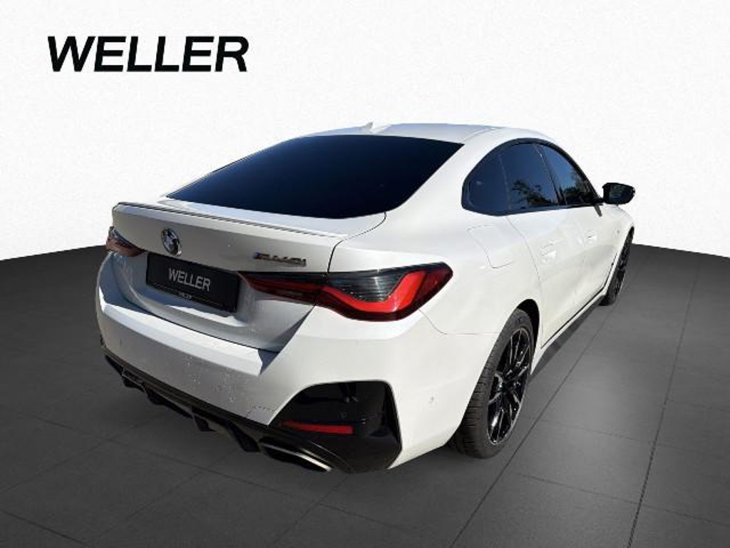 BMW M440