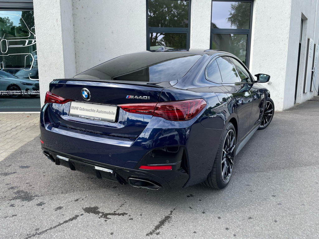 BMW M440