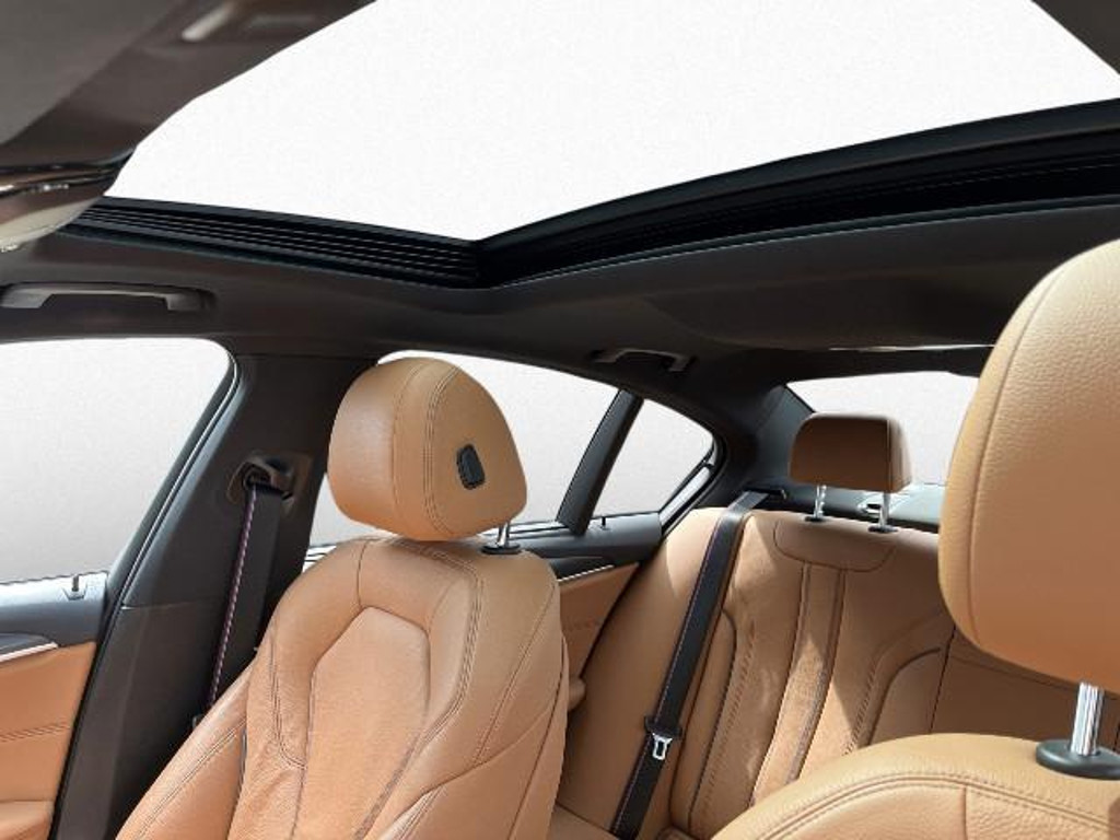 BMW M550
