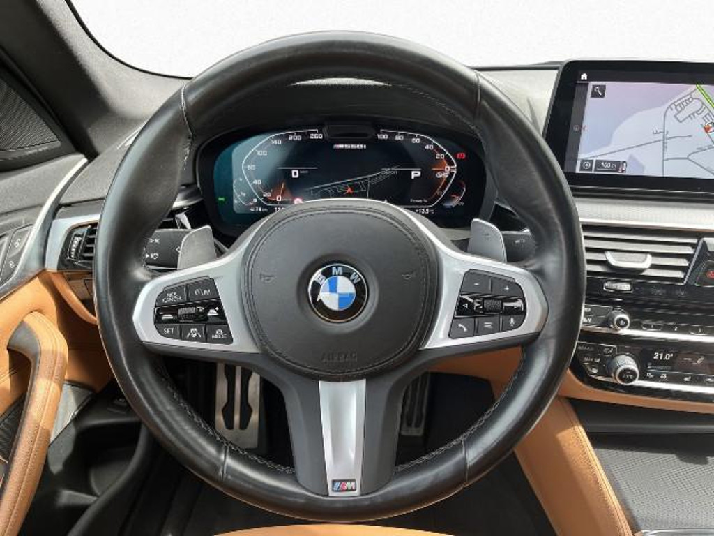 BMW M550