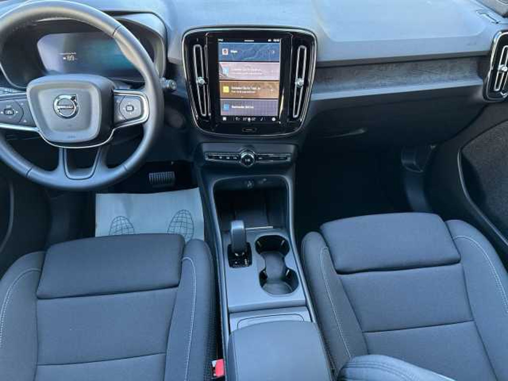 Volvo EX40