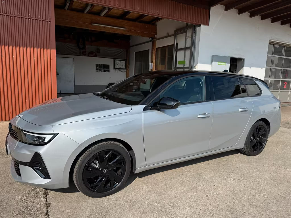 Opel Astra Sports Tourer Grand Sport 1.2 Turbo Turbo GS-Line