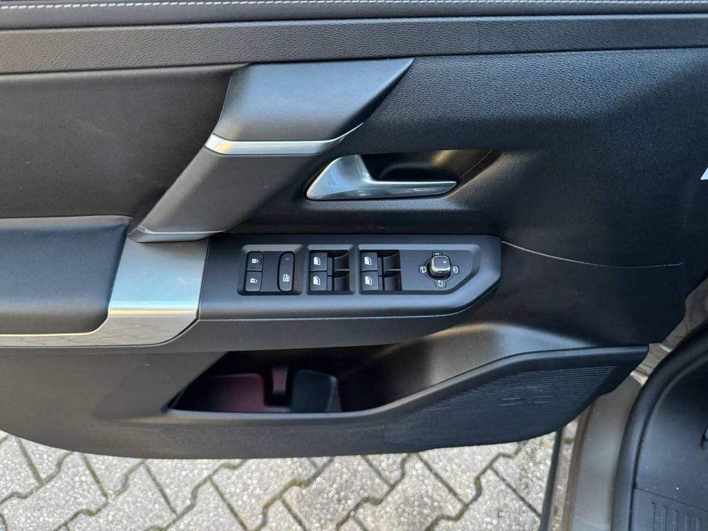 Jeep Compass Summit