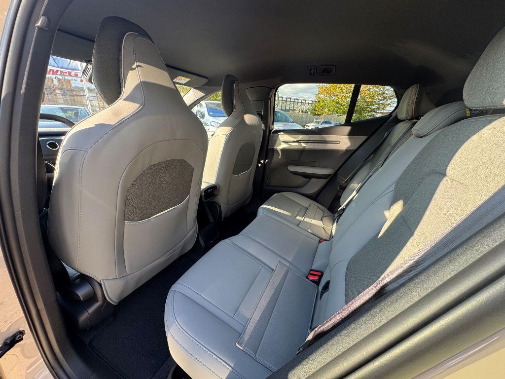 Volvo EX30