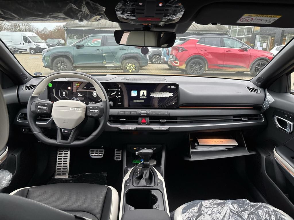 Kia K4