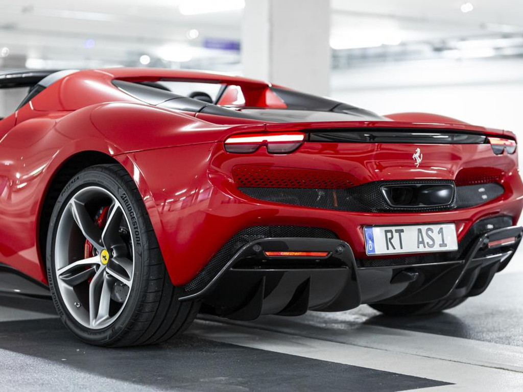 Ferrari 296 GTS