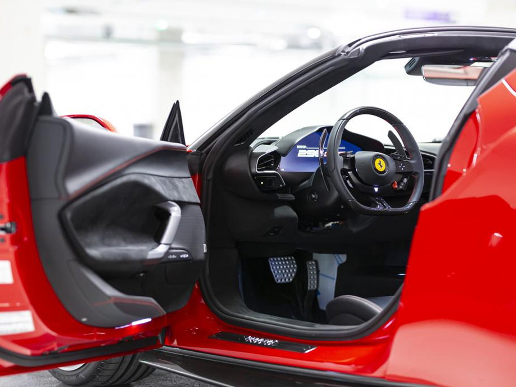 Ferrari 296 GTS