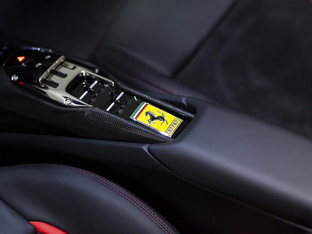 Ferrari 296 GTS