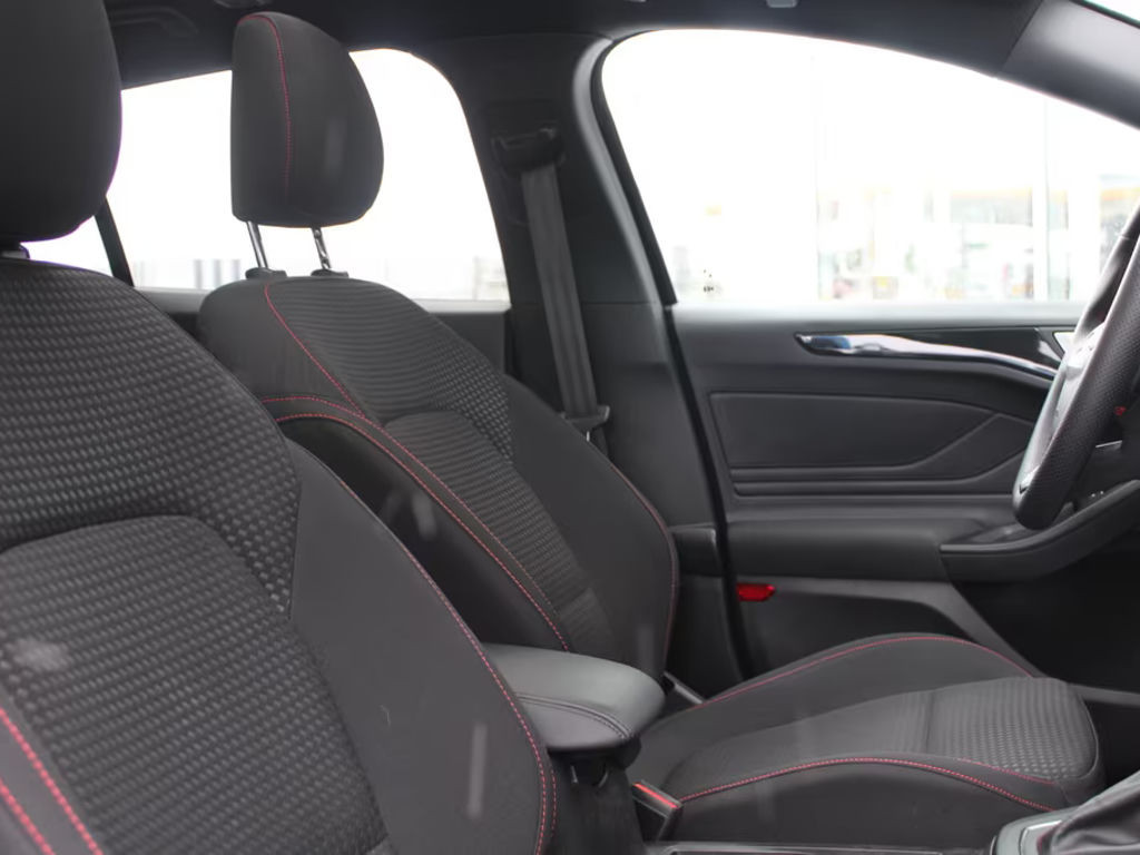 Ford Focus EcoBoost ST Line
