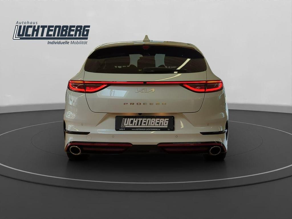 Kia ProCeed