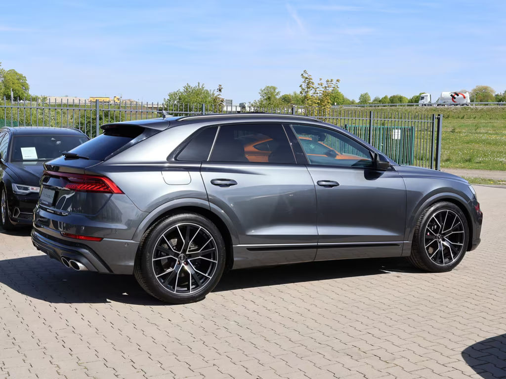Audi SQ8