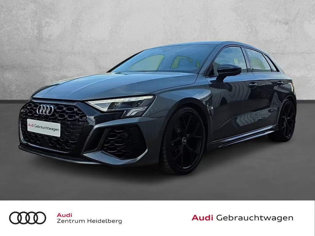 Audi RS3 Sportback Sedan S-Tronic