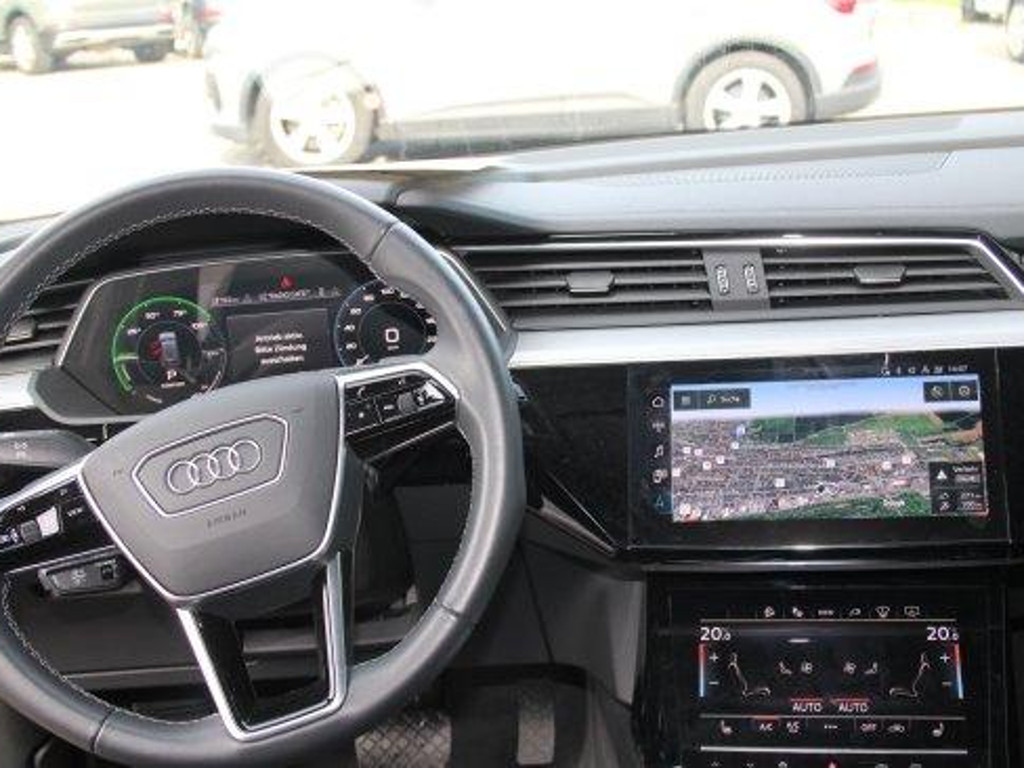 Audi Q8 e-tron