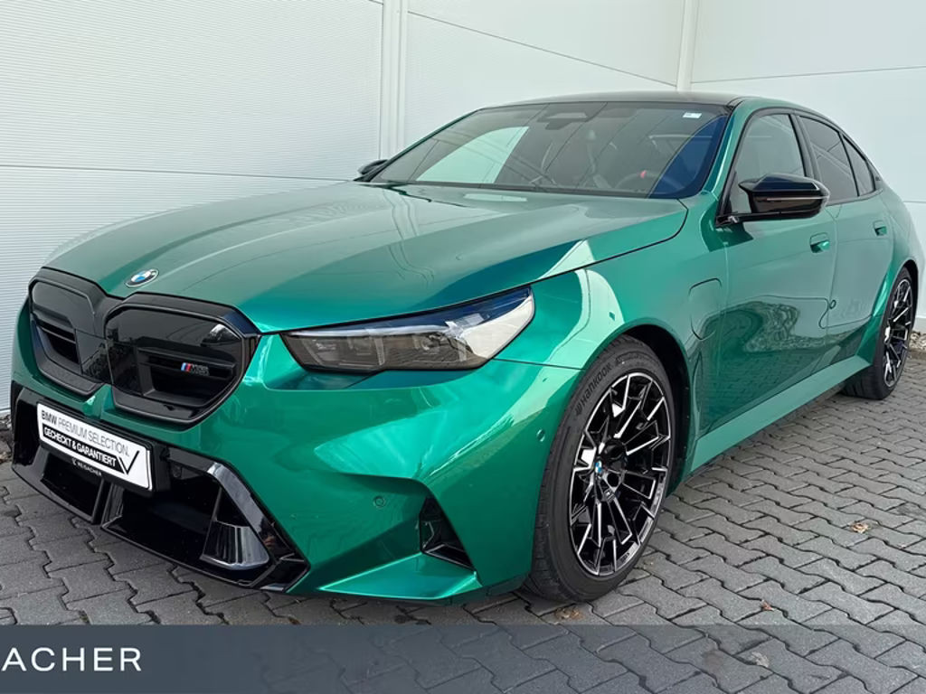 BMW M5 Sedan