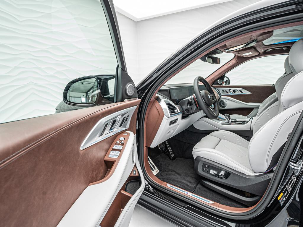 BMW XM