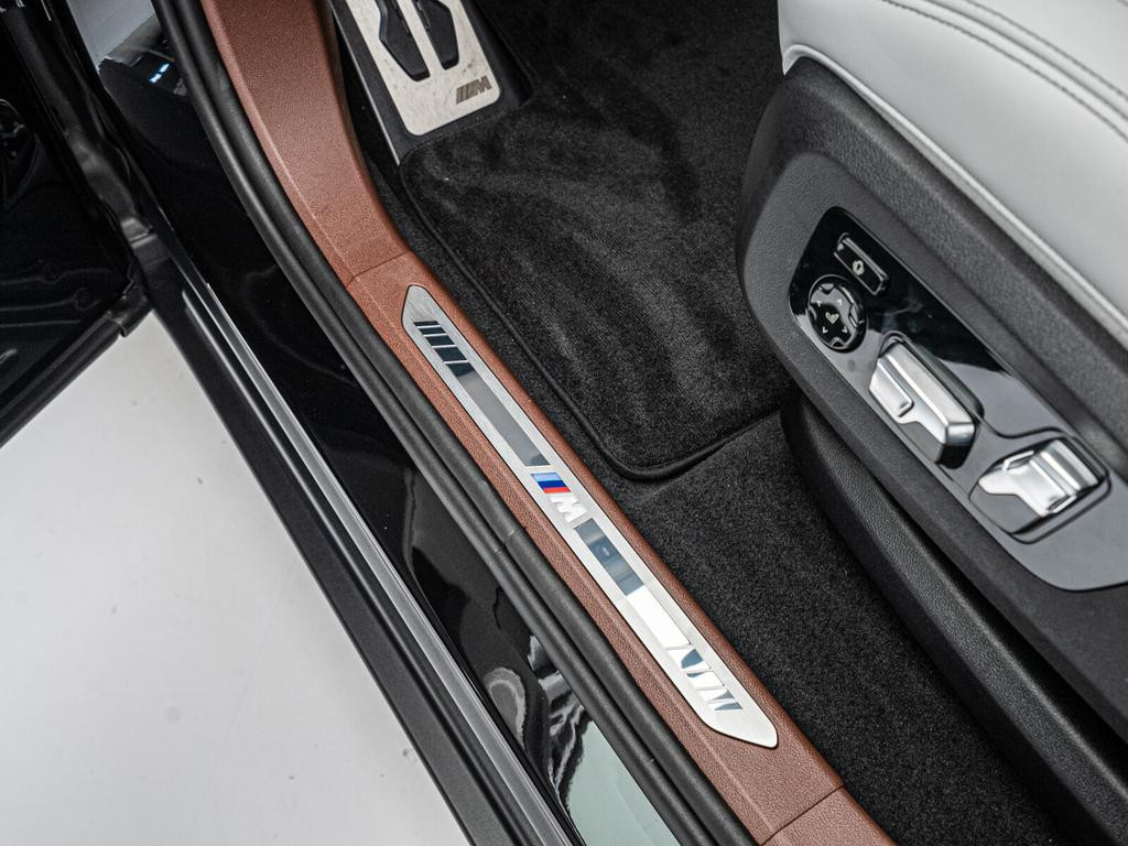BMW XM