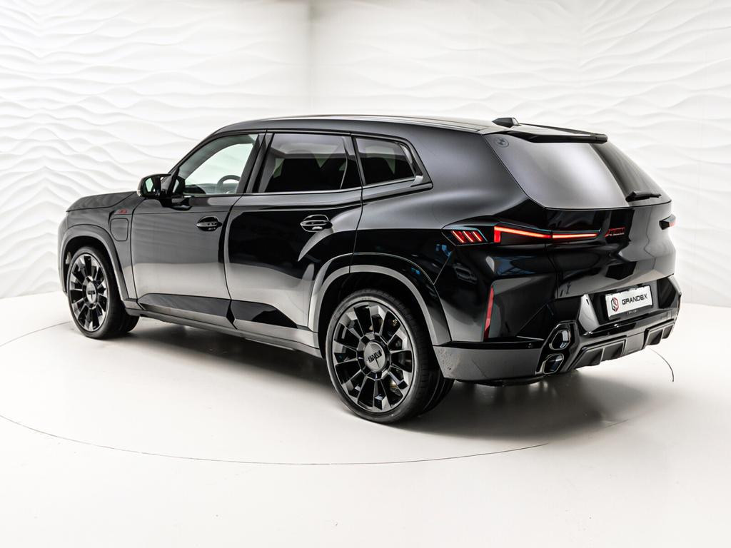 BMW XM