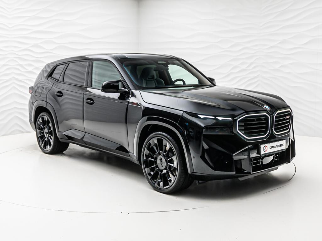 BMW XM