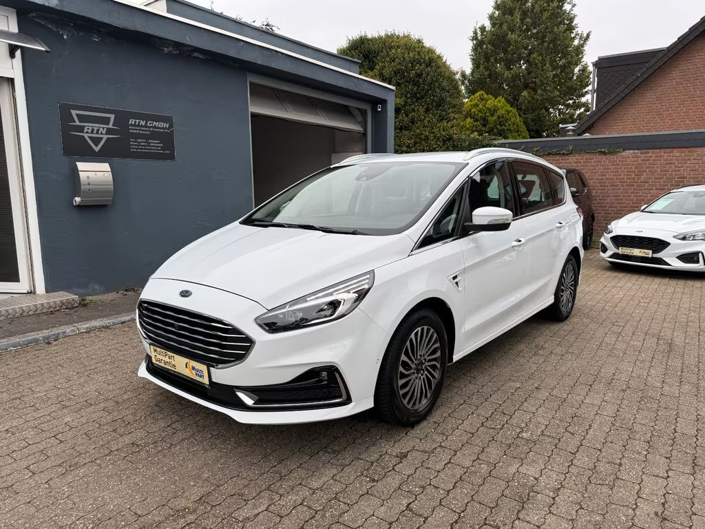 Ford S-Max Titanium