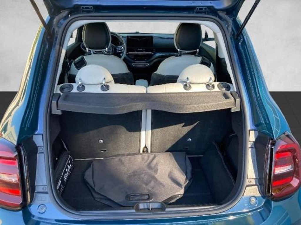 Fiat 500e La Prima by Bocelli