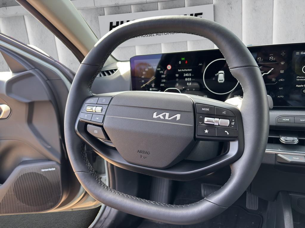 Kia K4