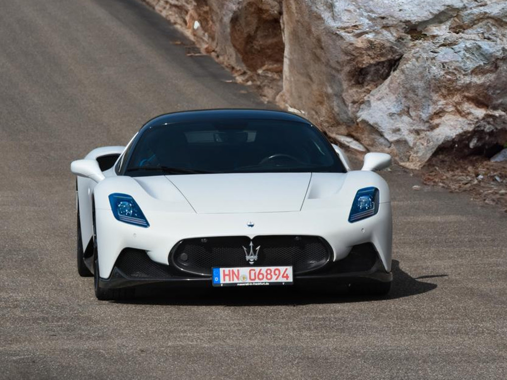 Maserati MC20