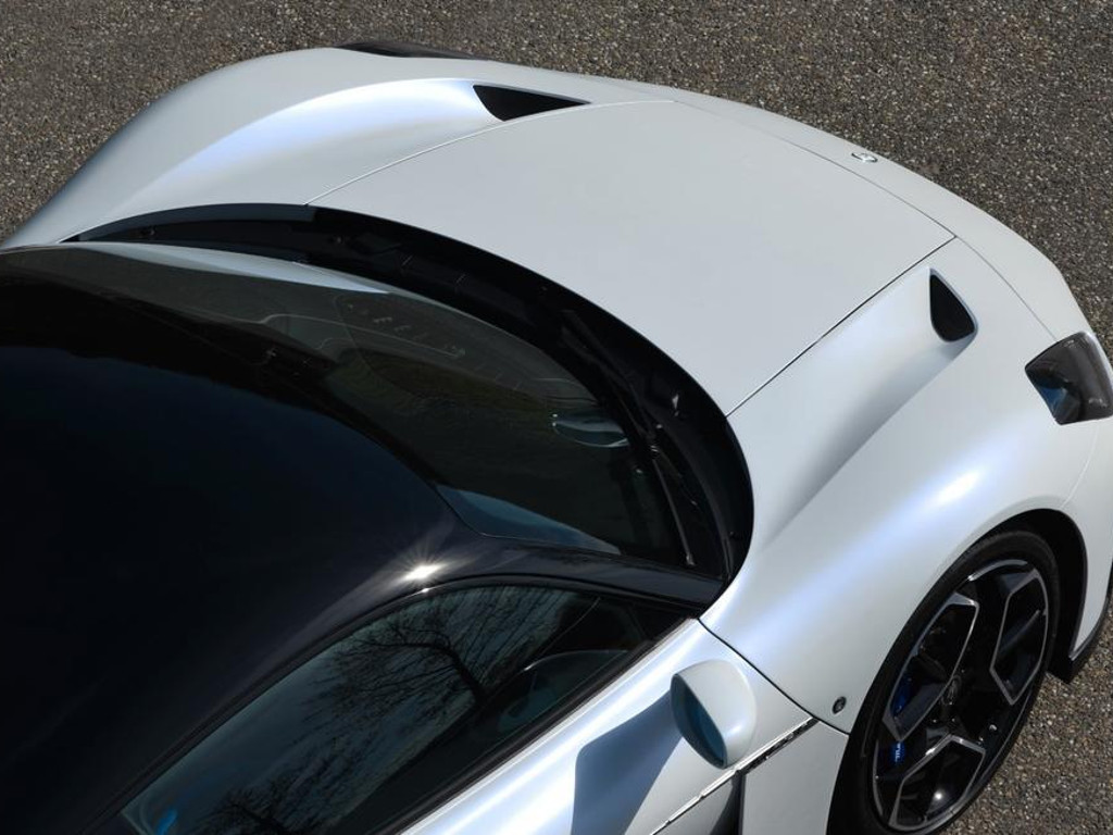 Maserati MC20