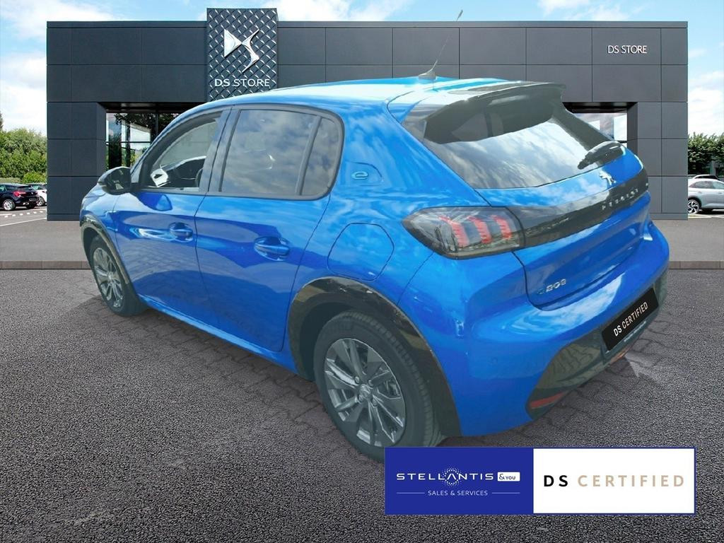 Peugeot e-208