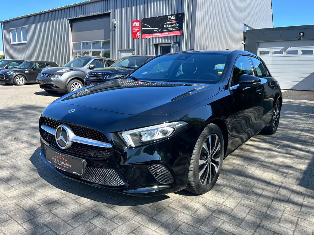 Mercedes-Benz A-Klasse A 180 A180 *ASSIST* HU/AU NEU* LED* KAMERA* T- LEDER*