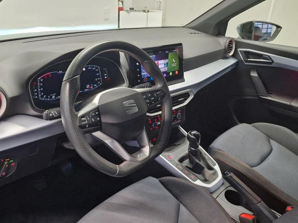 Seat Arona
