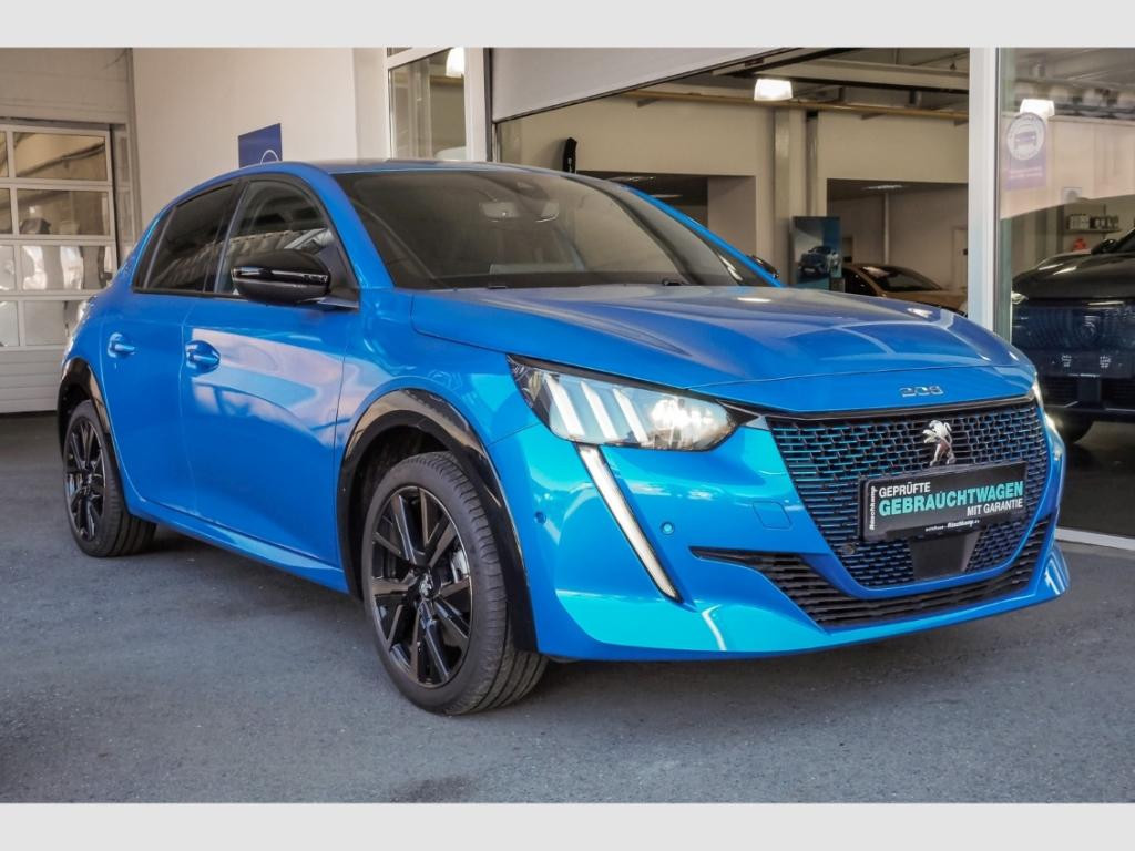 Peugeot e-208