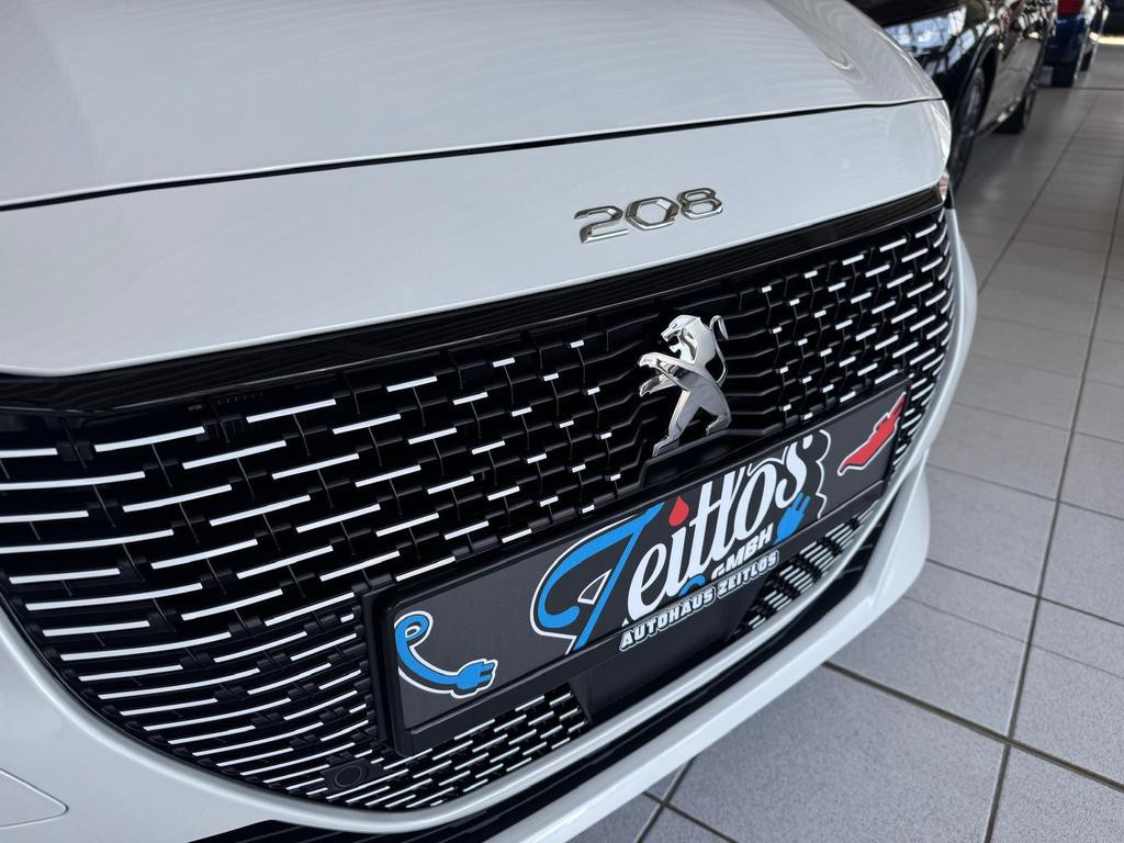 Peugeot e-208