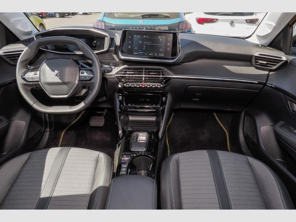 Peugeot e-208