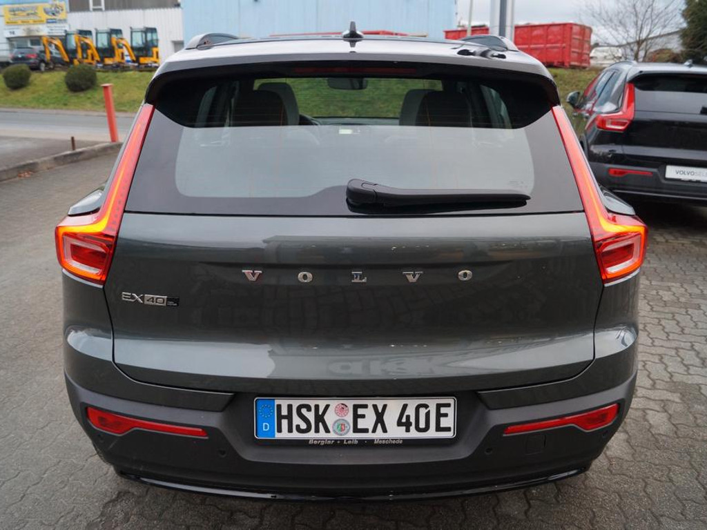 Volvo EX40