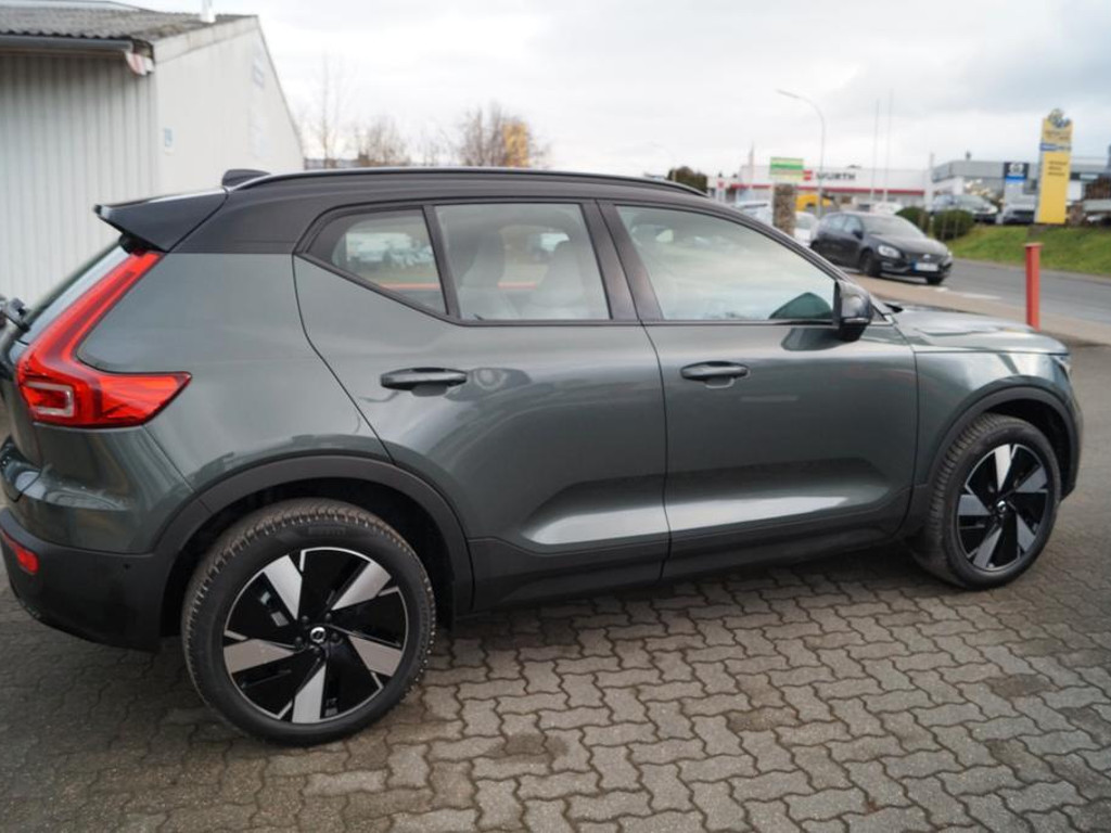 Volvo EX40