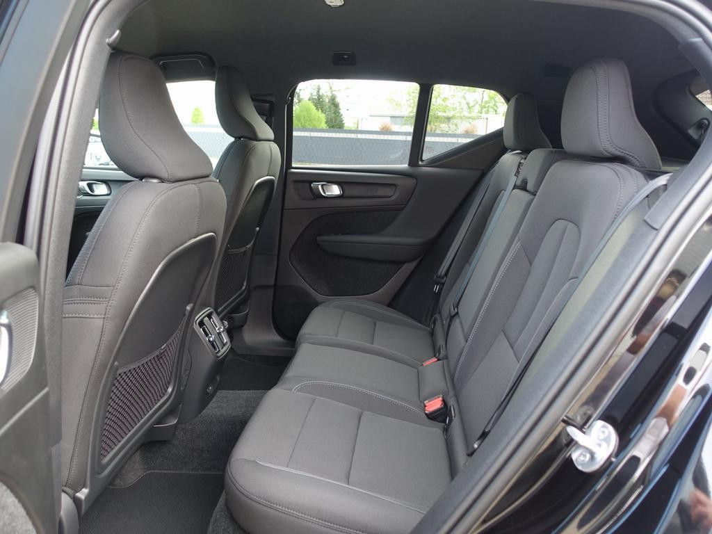 Volvo EX40