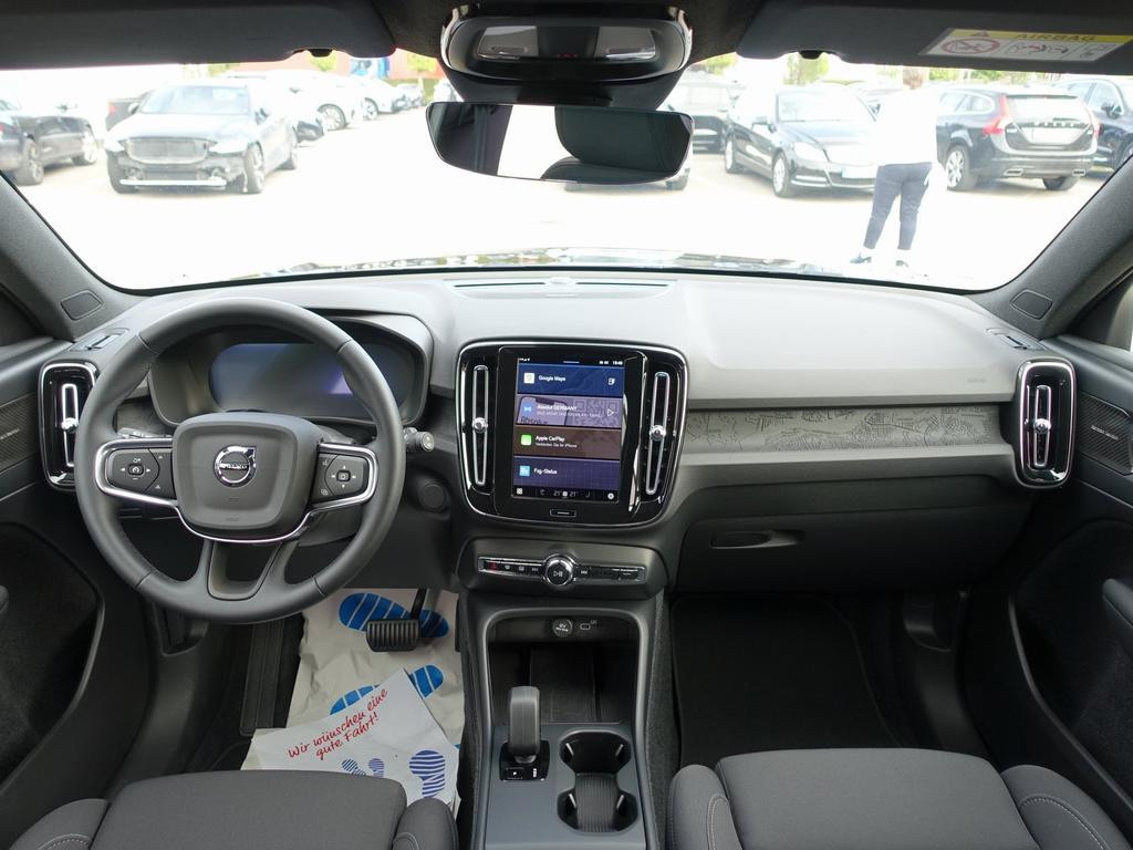 Volvo EX40