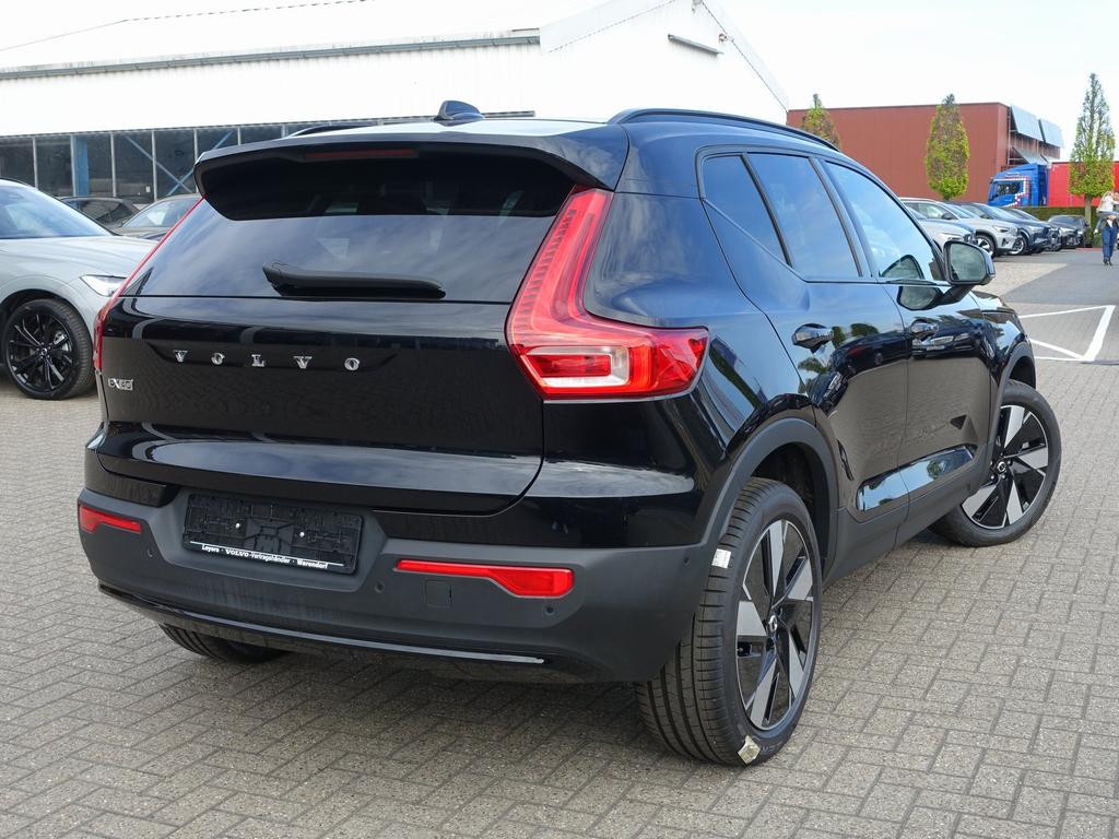 Volvo EX40