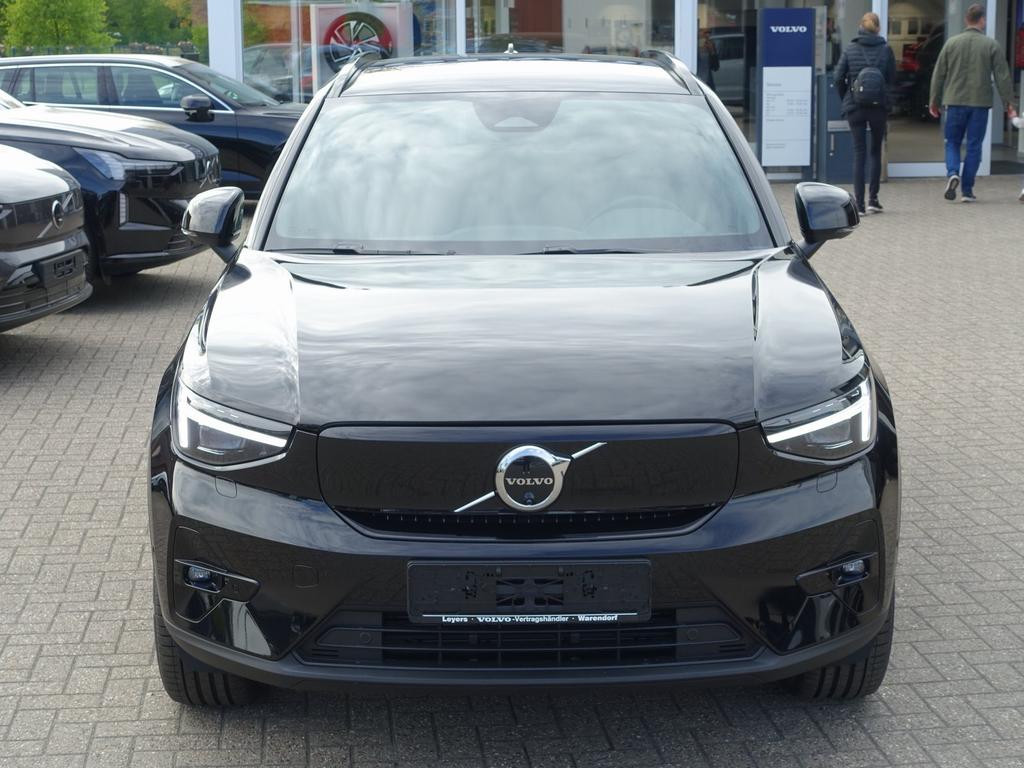 Volvo EX40
