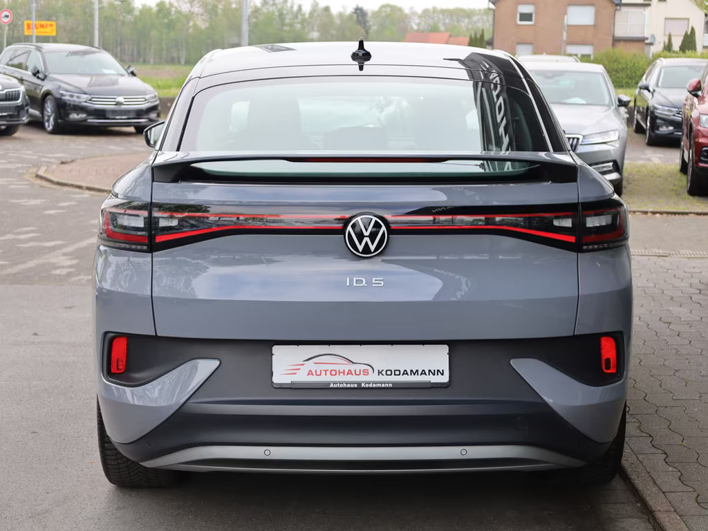 Volkswagen ID.5