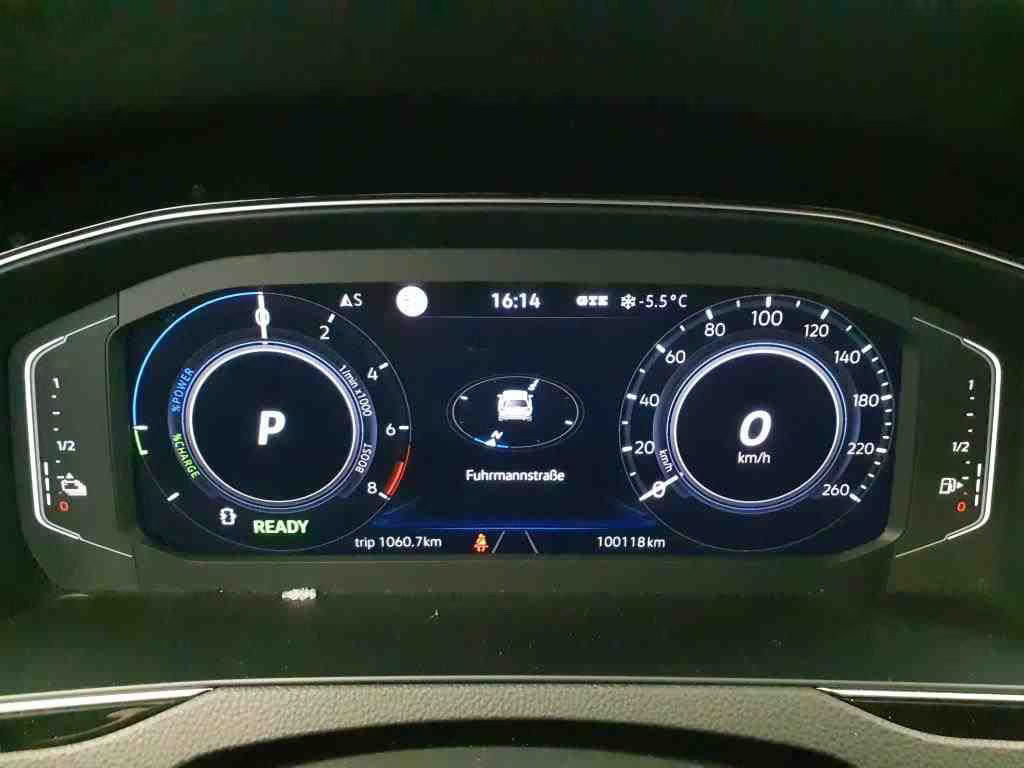 Volkswagen Passat GTE Variant IQ.Drive
